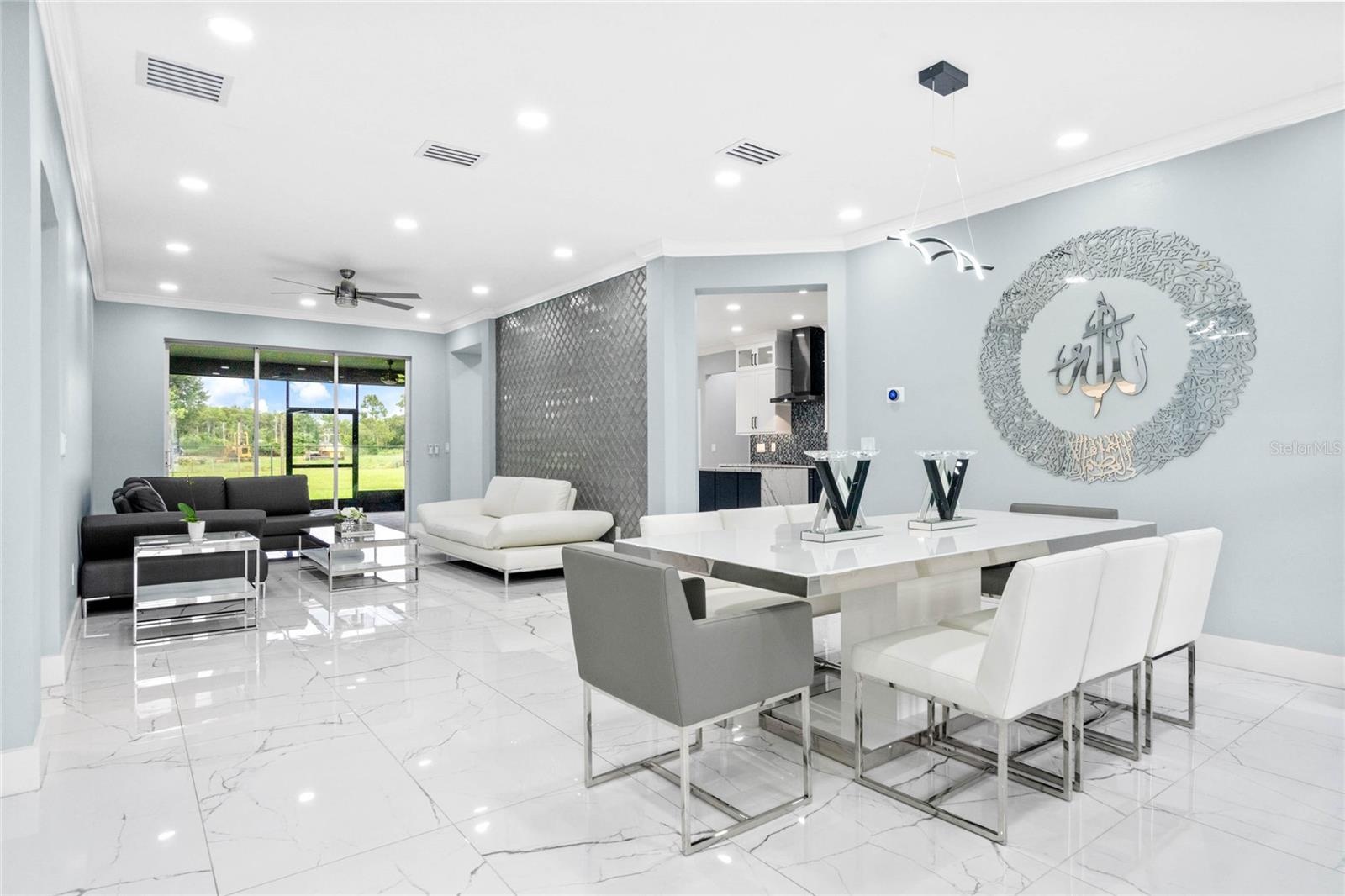 Dining Room/Formal Living Room