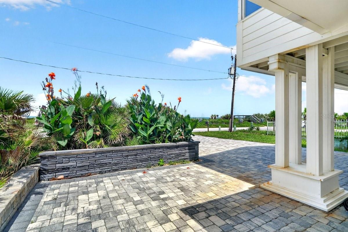 Paver Entry Courtyard