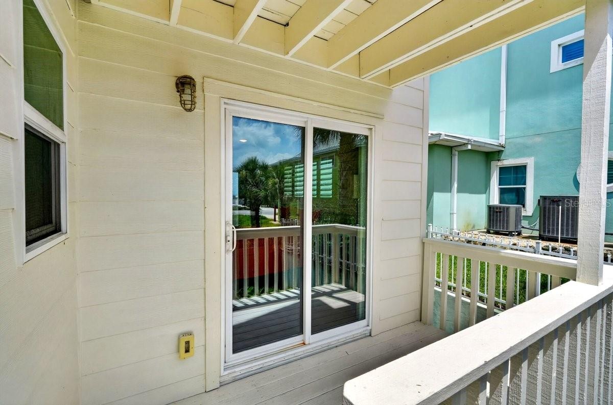 1st Floor SW Deck