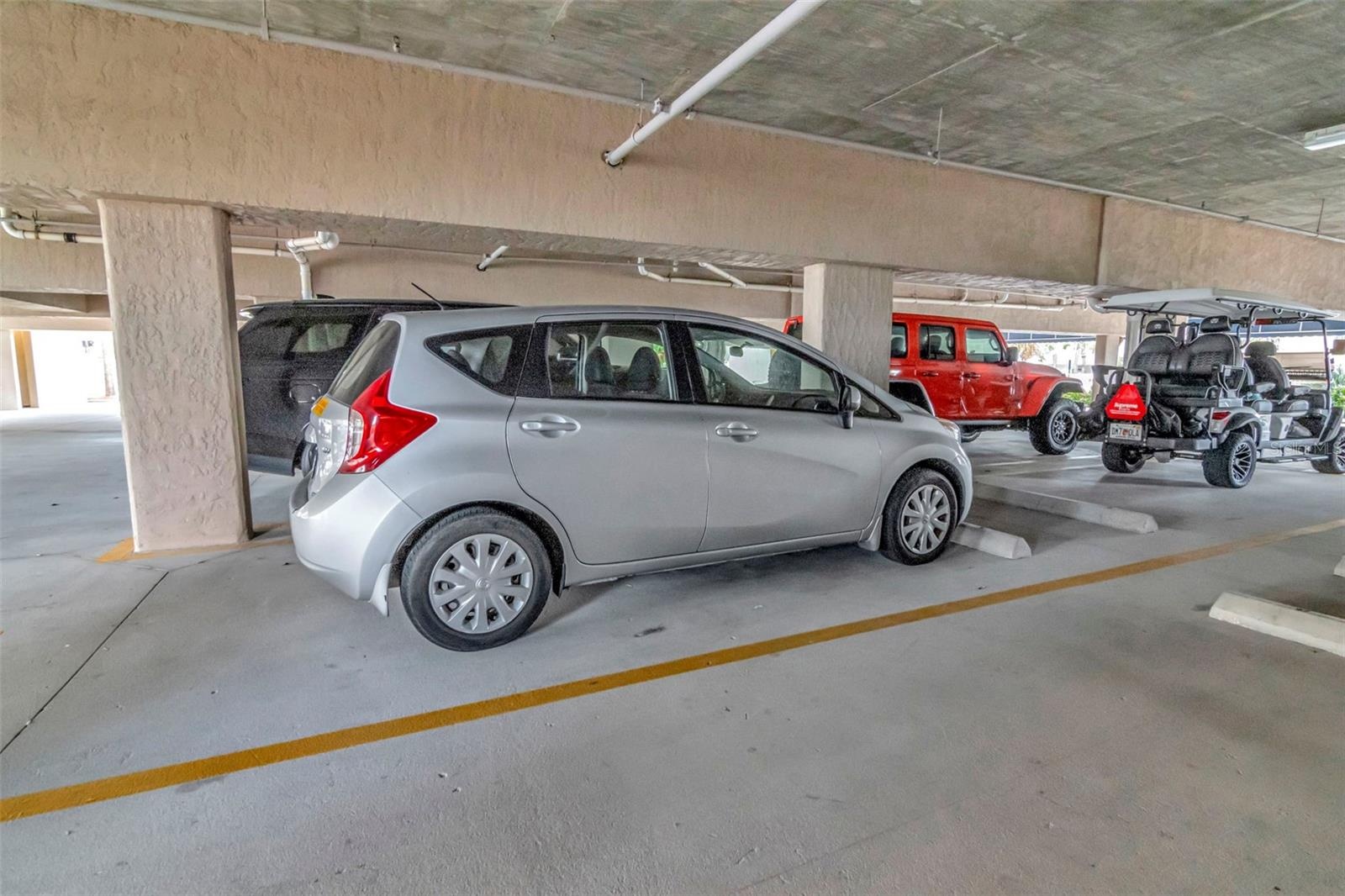 Garage Space 4