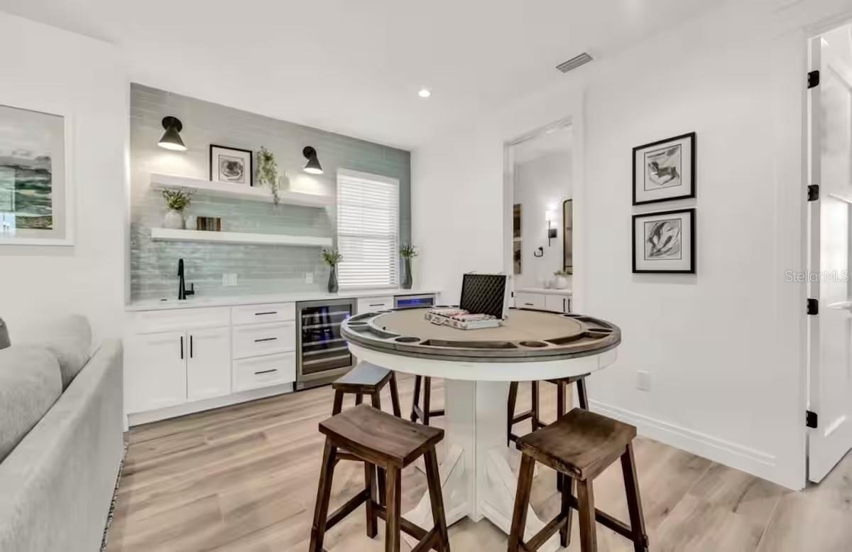 85 AVENIDA MESSINA, SARASOTA FL 34242 MLS#A4686937