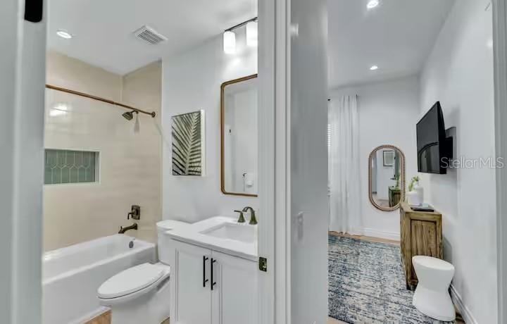 85 AVENIDA MESSINA, SARASOTA FL 34242 MLS#A4686937