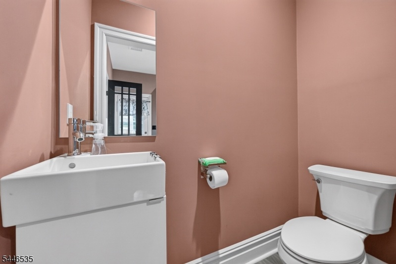 Powder Room 1st fl