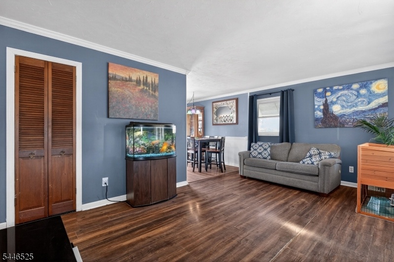 Living Rm