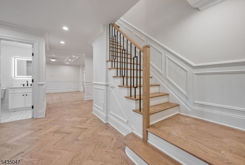 Powder Rm interior steps