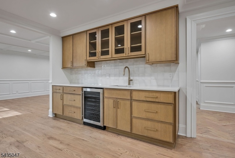 Wet bar