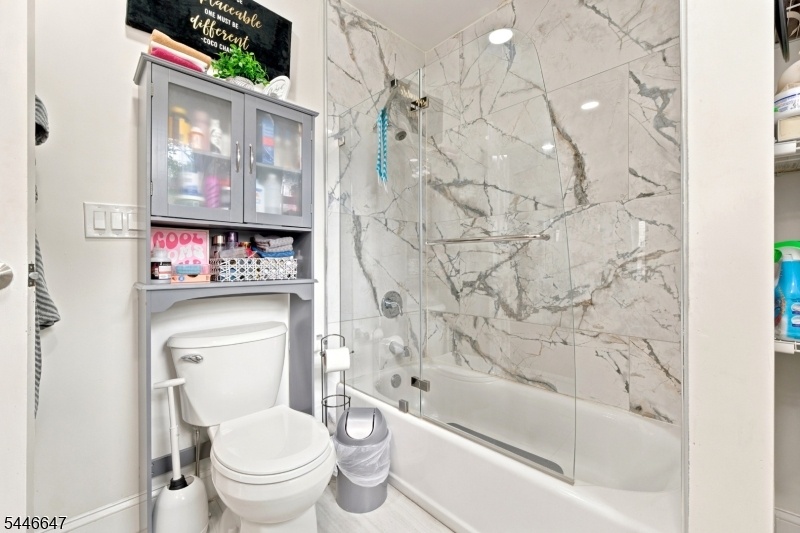 2nd Floor Bathroom