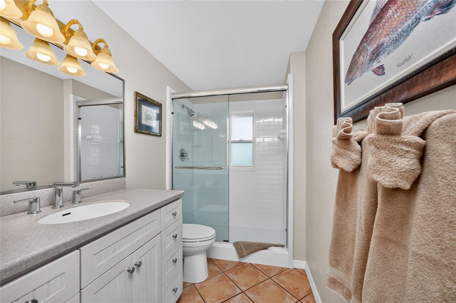1120 Gulf Blvd - Main House - Suite 5 Bathroom 2