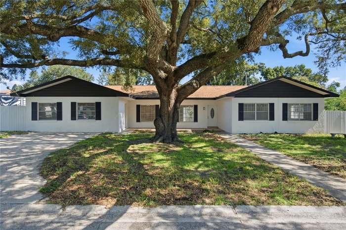 FRONT OF THE PROPERTY.