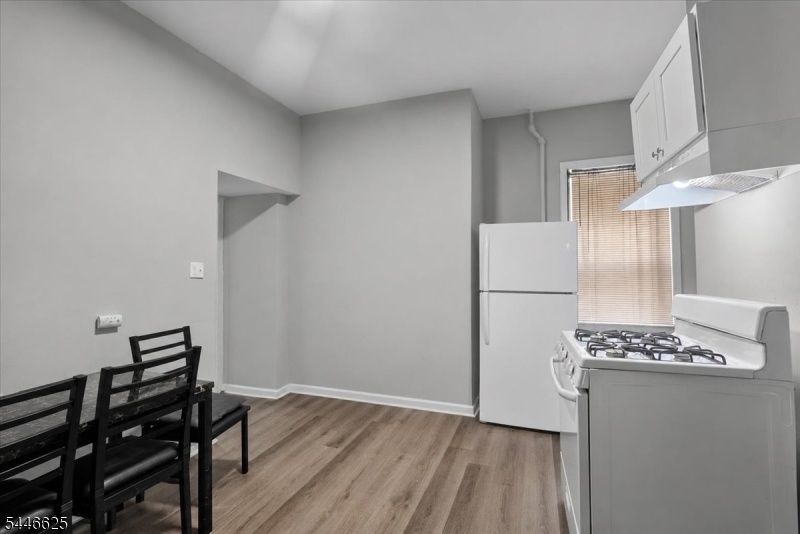 1st fl kitchen