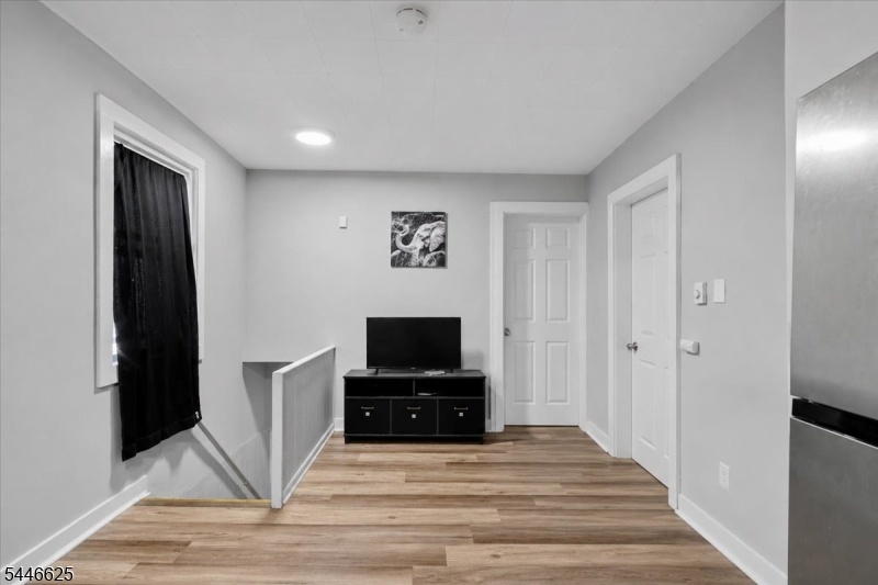 3rd fl livingroom