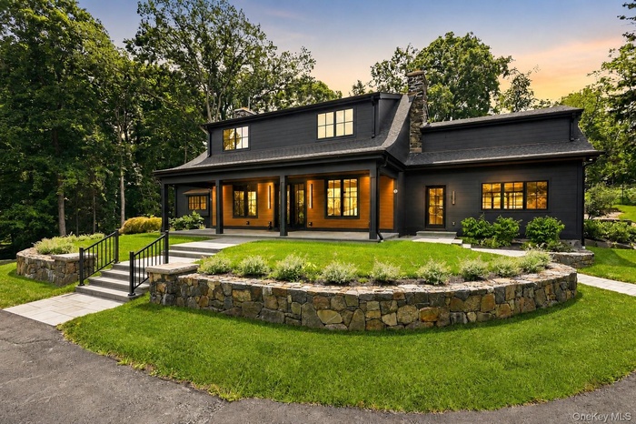 Welcome to 77 Montrose Station Road!