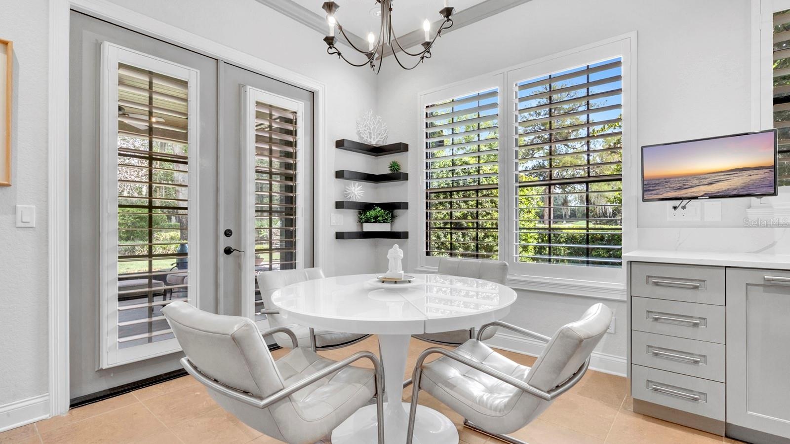 Breakfast Nook