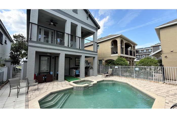 Backyard Pool and Outdoor Kitchen
