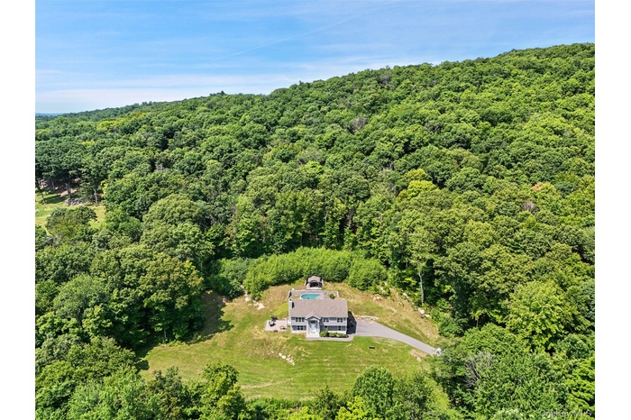 20 ACRES of total privacy