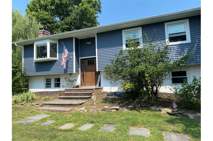 Welcome to 11 High Hill Ave., Warwick NY