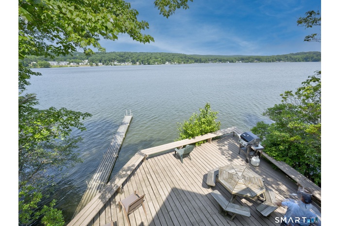 Dock