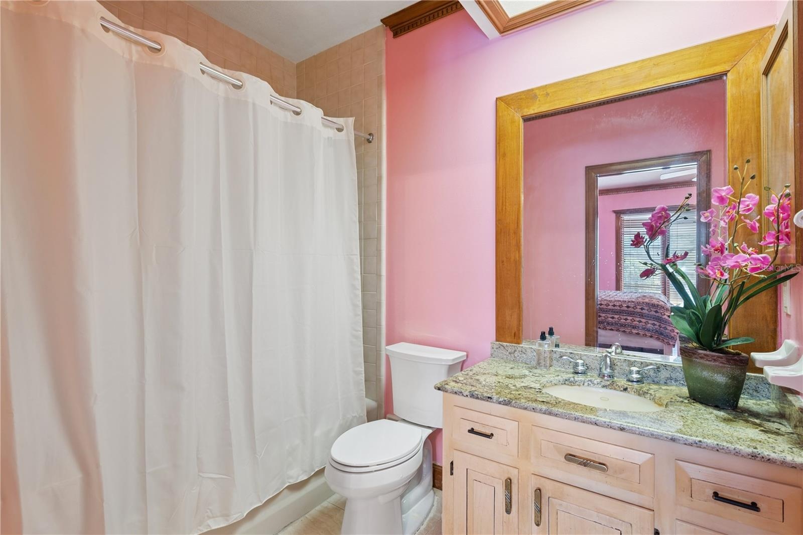 Bedroom 5 Ensuite