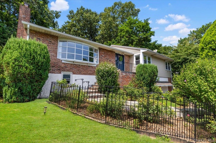 Welcome to 31 Claudet Way in California Ridge
