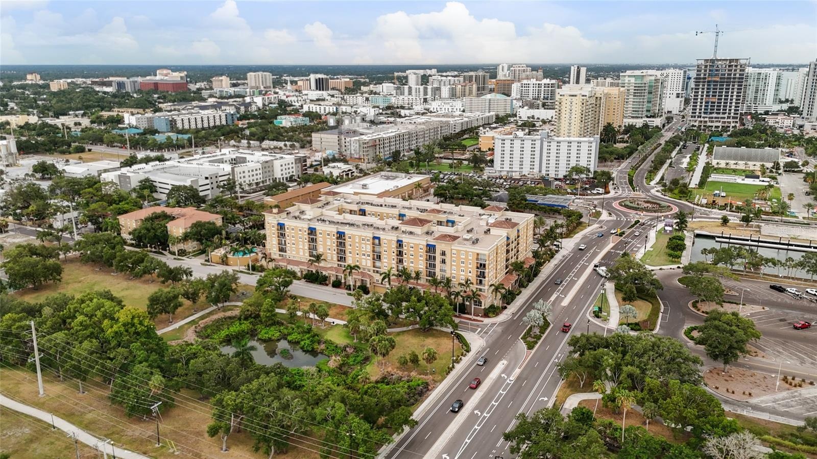 True walkable proximity to Downtown Sarasota Main Street