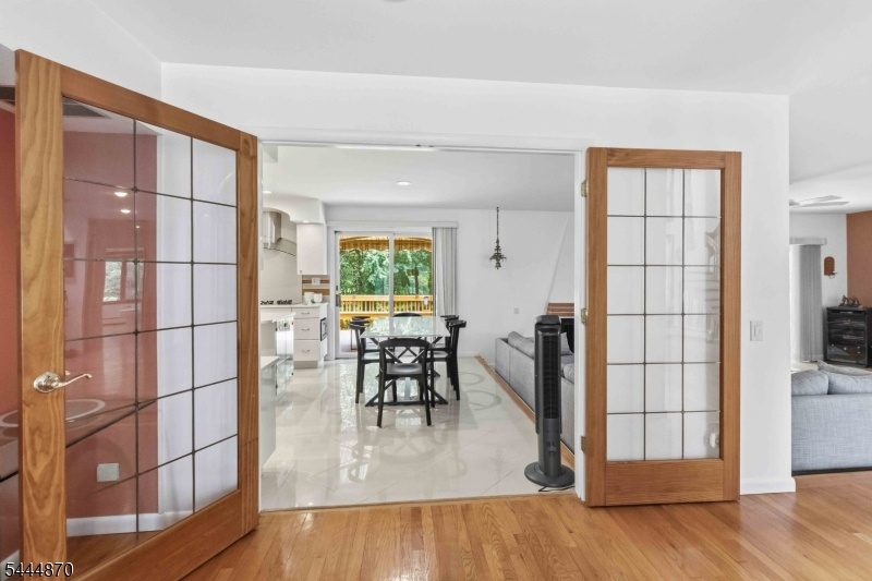 family room to kitchen