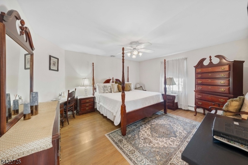 Picture of Listing
