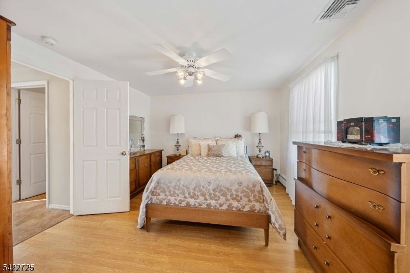 Picture of Listing