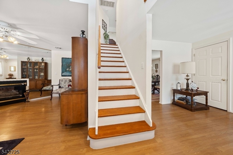 Picture of Listing