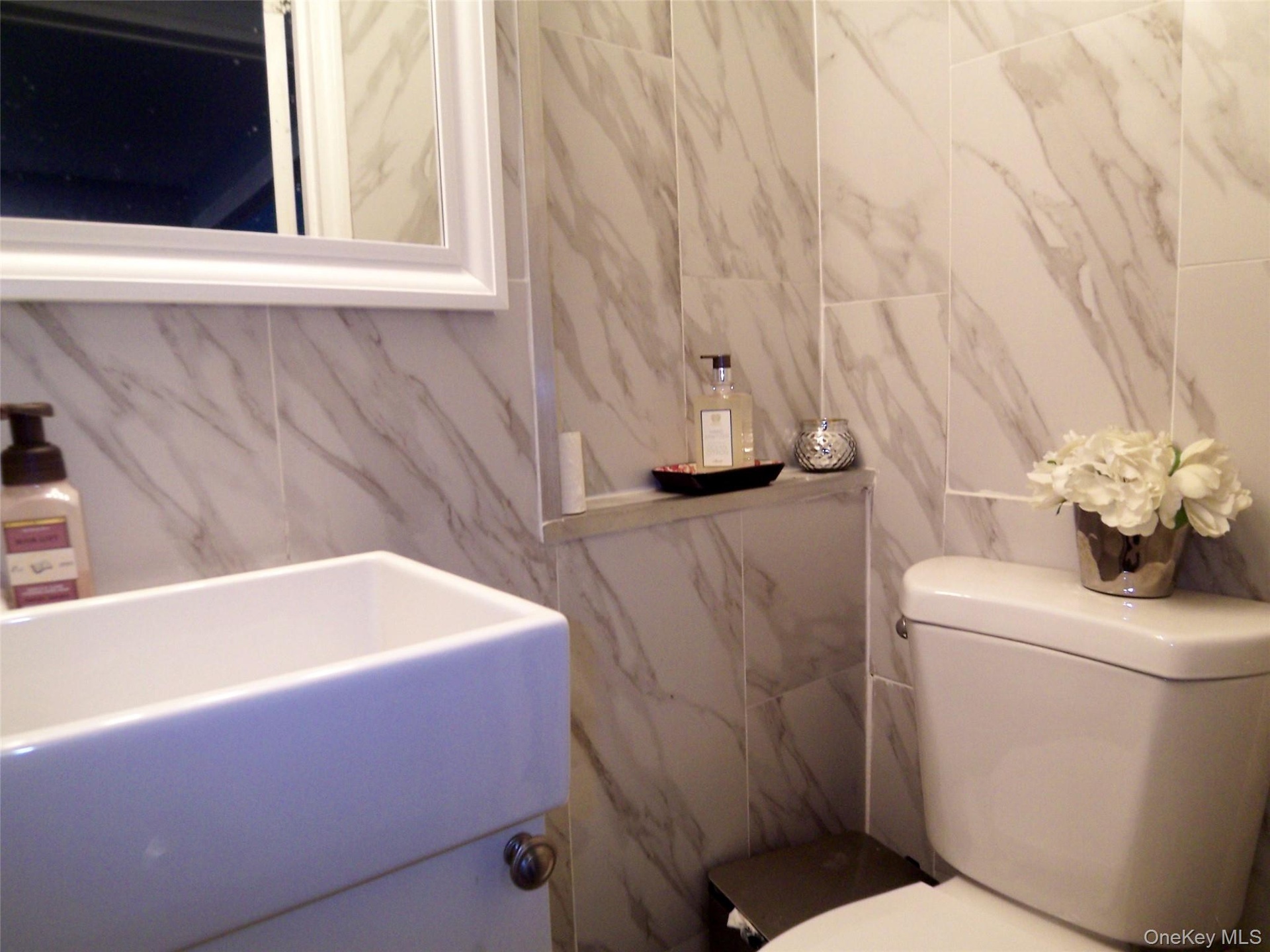 Half Bath ( Powder Room)