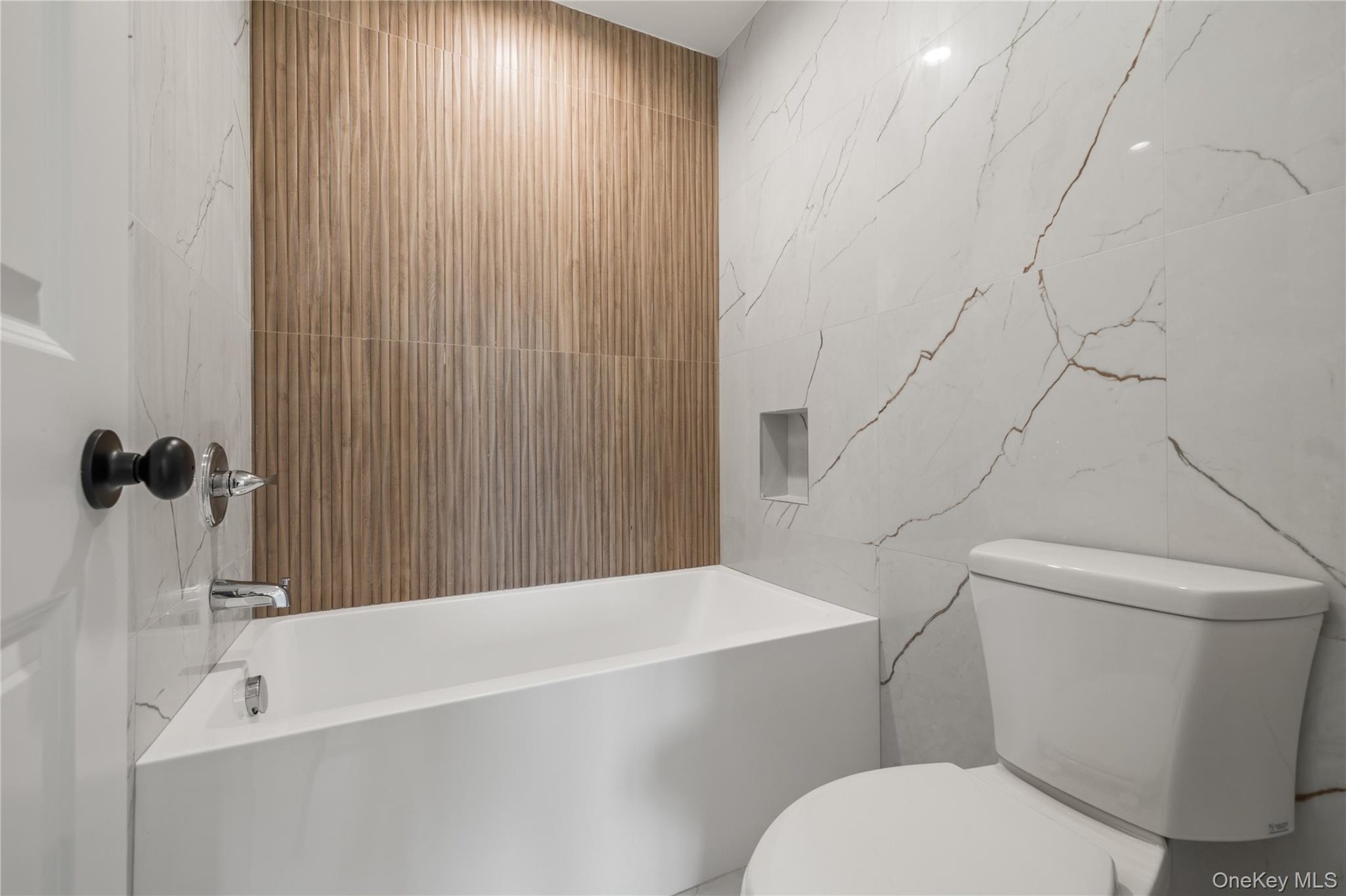 Beatifully designed bathroom