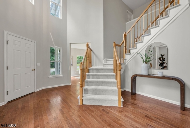 TWO STORY CATHEDRAL FOYER