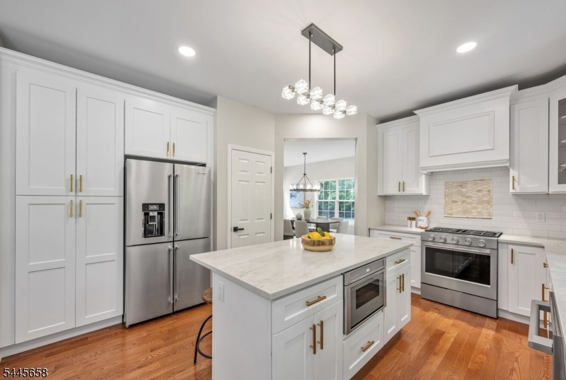 HIGH END APPLIANCES
