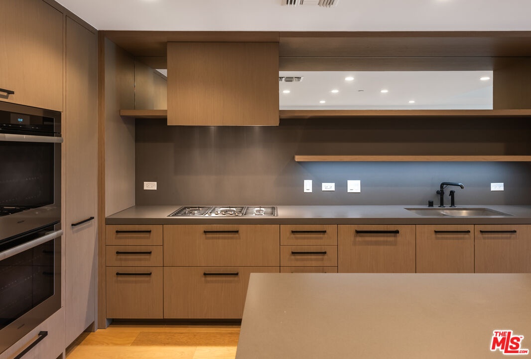 Double oven and double pull-ou