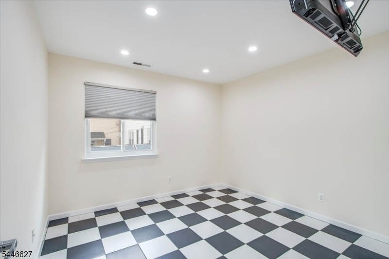 Second bedroom/office