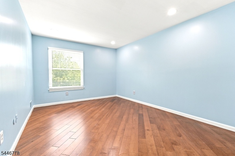 bedroom3