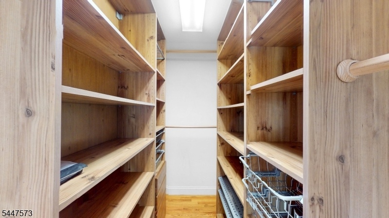 walk in closet