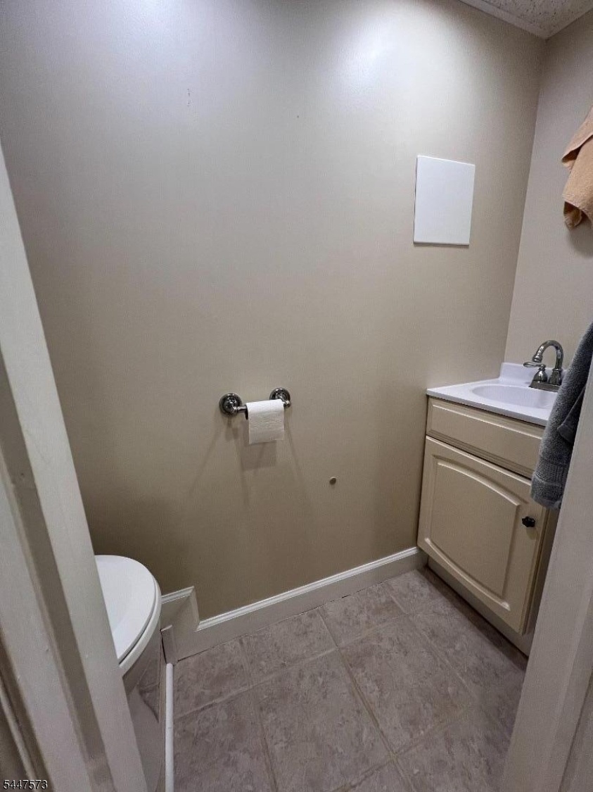 half bath basement
