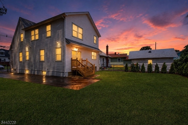 Exterior home twilight