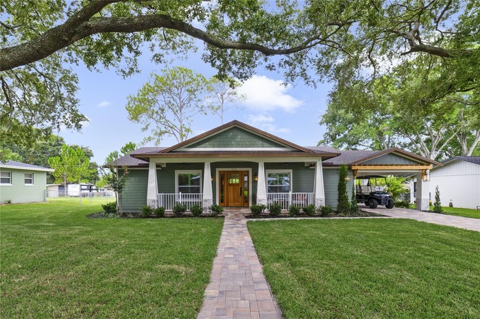 Welcome home to this craftsman inspired gem in the heart of downtown Winter Garden!