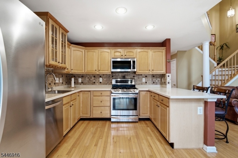 Eat In Kitchen