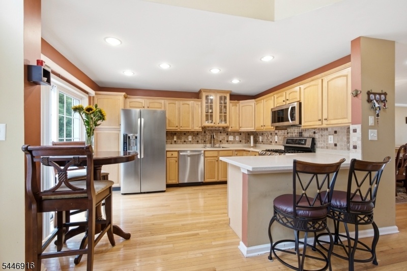 Eat In Kitchen