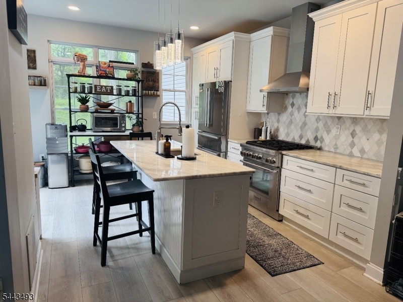 Custom kitchen w/center island