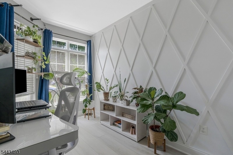 1st floor bedroom/office