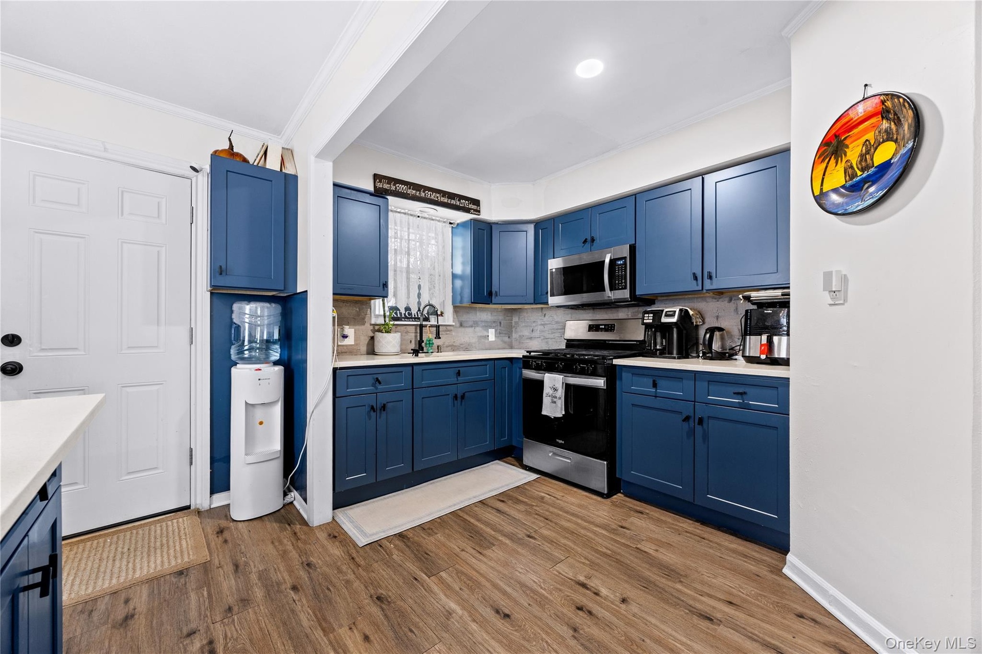 Gorgeous Chef's Kitchen Excellent Condition