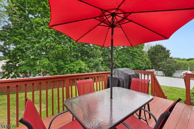 Deck Directly Off Kitchen