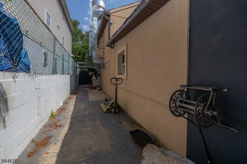 walkway to patio
