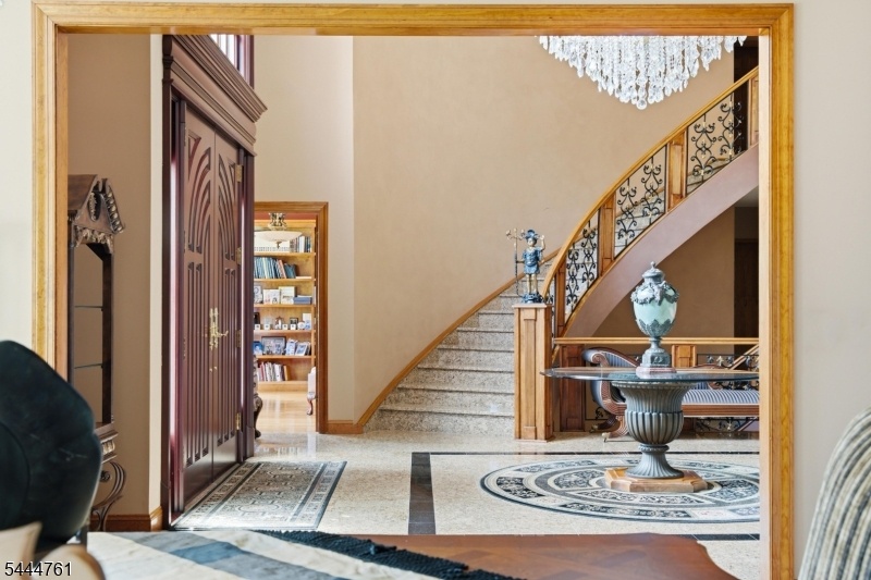 Dining Room (4 of 4)