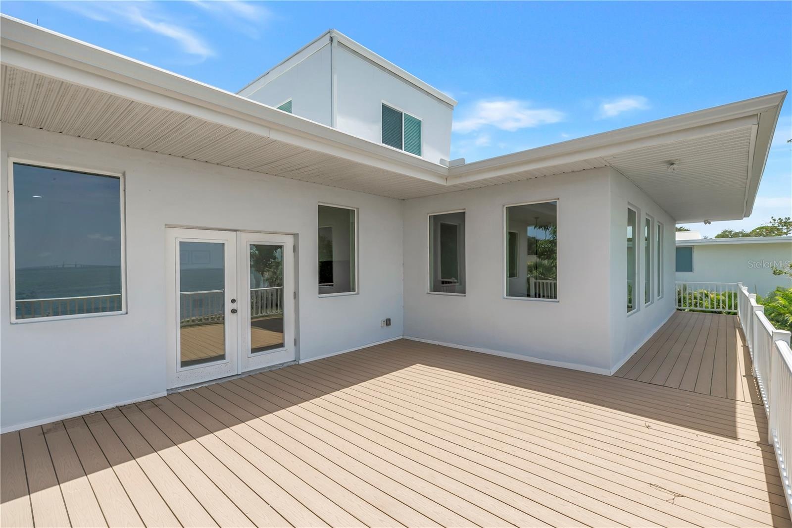 2nd Floor balcony