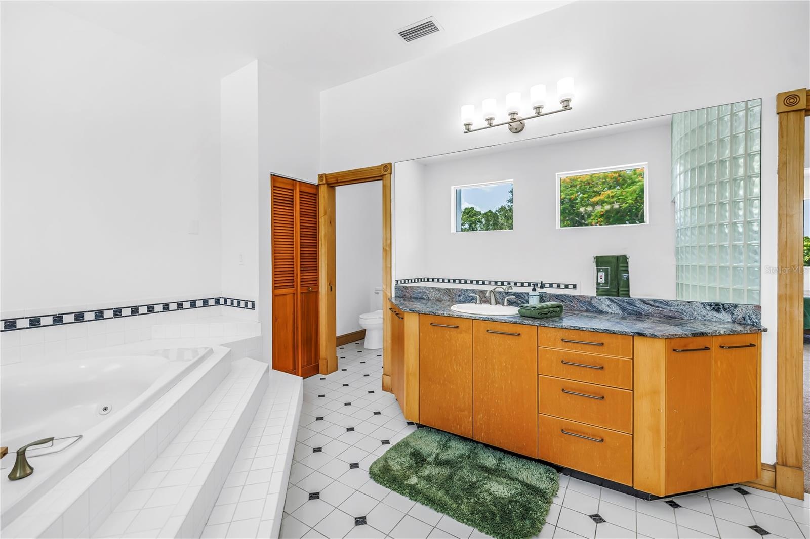 Master Bathroom - 2nd Floor