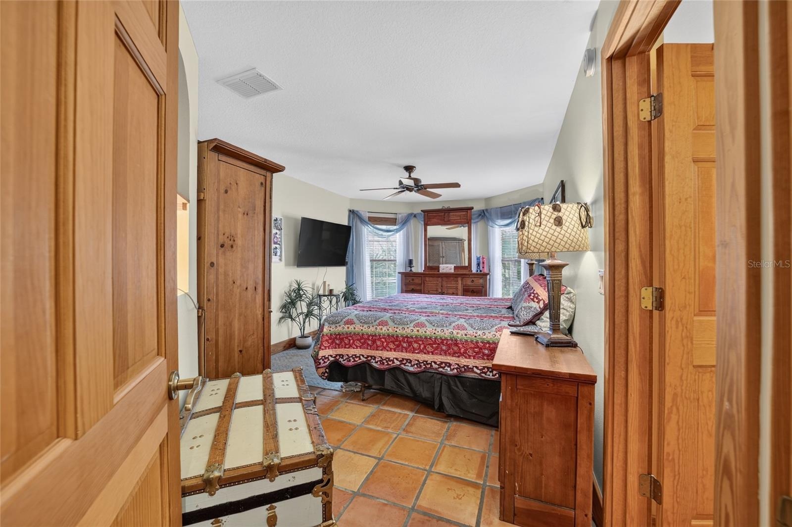 Spacious Second Primary Suite with Ensuite Bath & Walk-In Closet